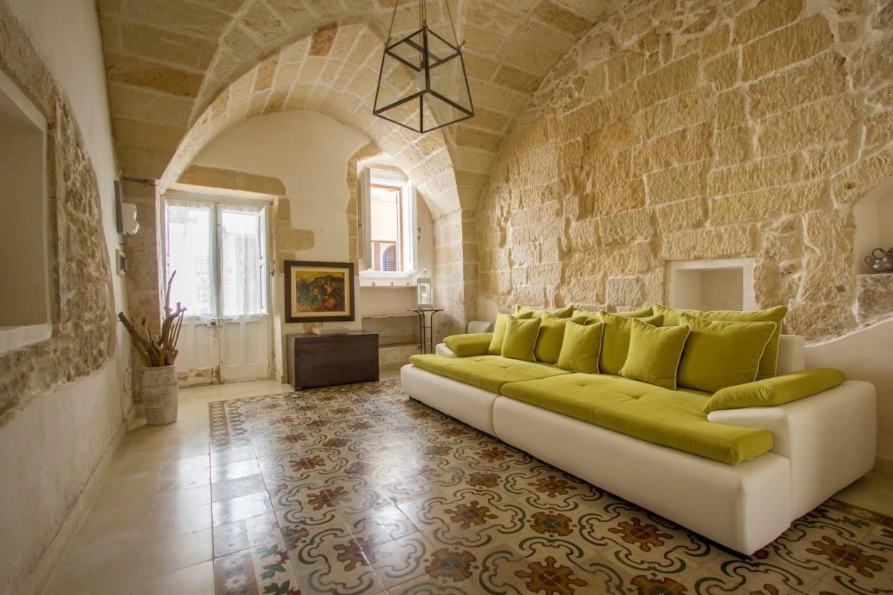 Appartement Explore The Historic City On Foot From An Old Town House à Lecce Extérieur photo